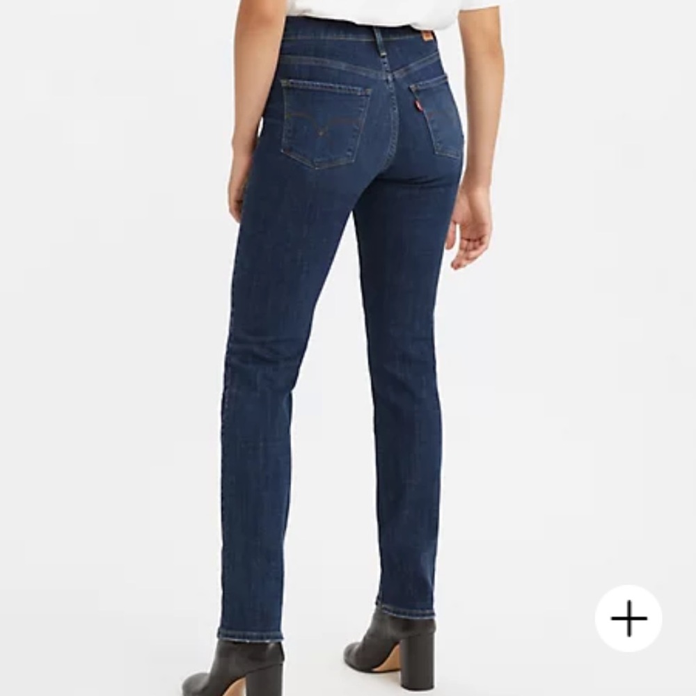 Levi 314 Shaping Straight Jeans